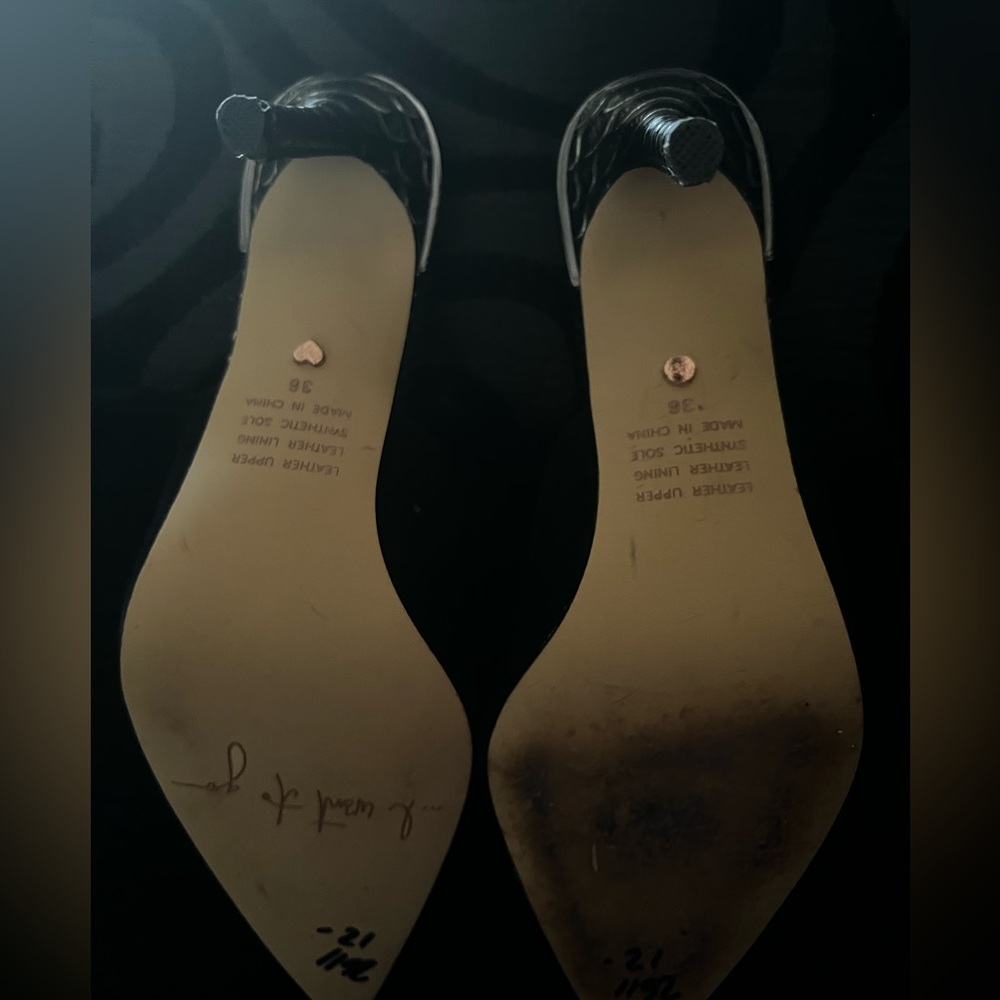 NWOT Mimco suede heels. New not with box Size 36. Black! Heels have gold design. - Picture 8 of 14